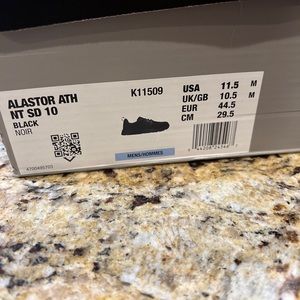 Hytest Safety Footwear Alastor ATH NT SD Black Noir Size 11.5 M Shoes #K11509